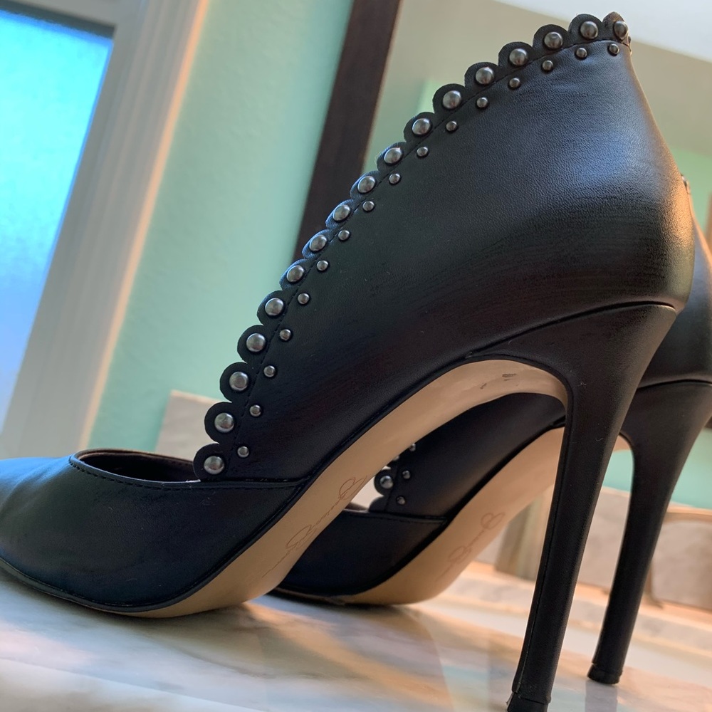 Jessica Simpson Black pumps